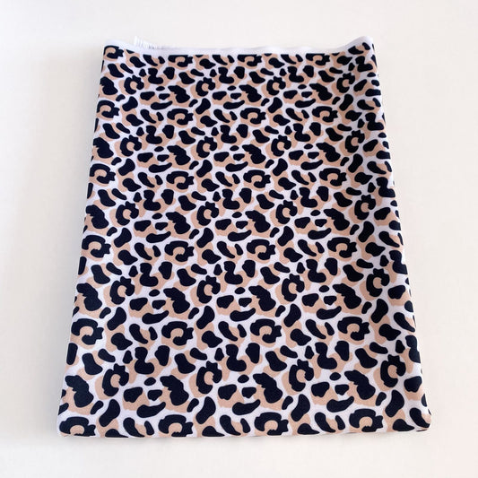 LYCRA DUPONT SUBLIMADA ANIMAL PRINT FONDO BLANCO