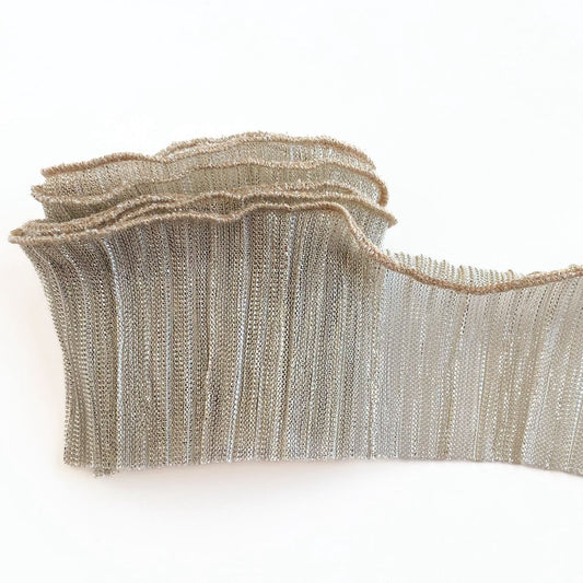 Tira de tela plisada gasa lurex beige