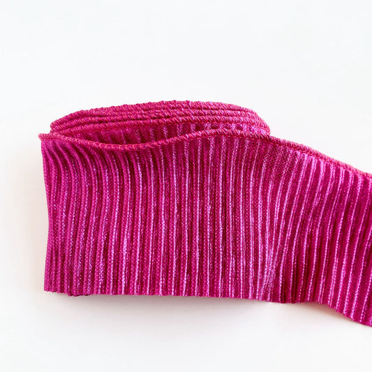 Tira de tela plisada fucsia metalizada