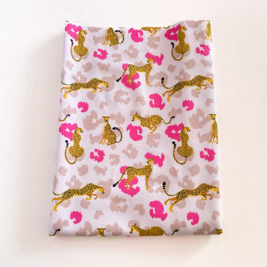 LYCRA DUPONT SUBLIMADA LEOPARDO Y MANCHITAS FONDO CRUDO